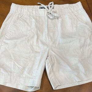 Men's Flat Front Shorts in Light Gray